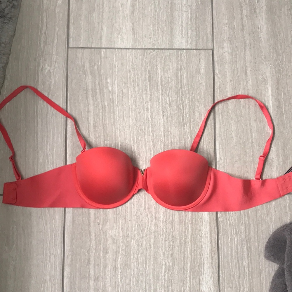 Victoria Secret 34B bra